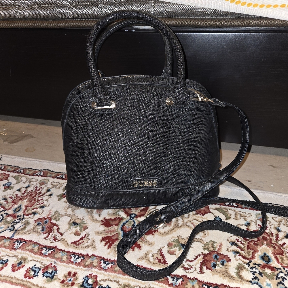 Vintage GUESS Black Women's Handbag